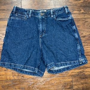 Essentials style high rise waist denim jean shorts size 10 EUC!